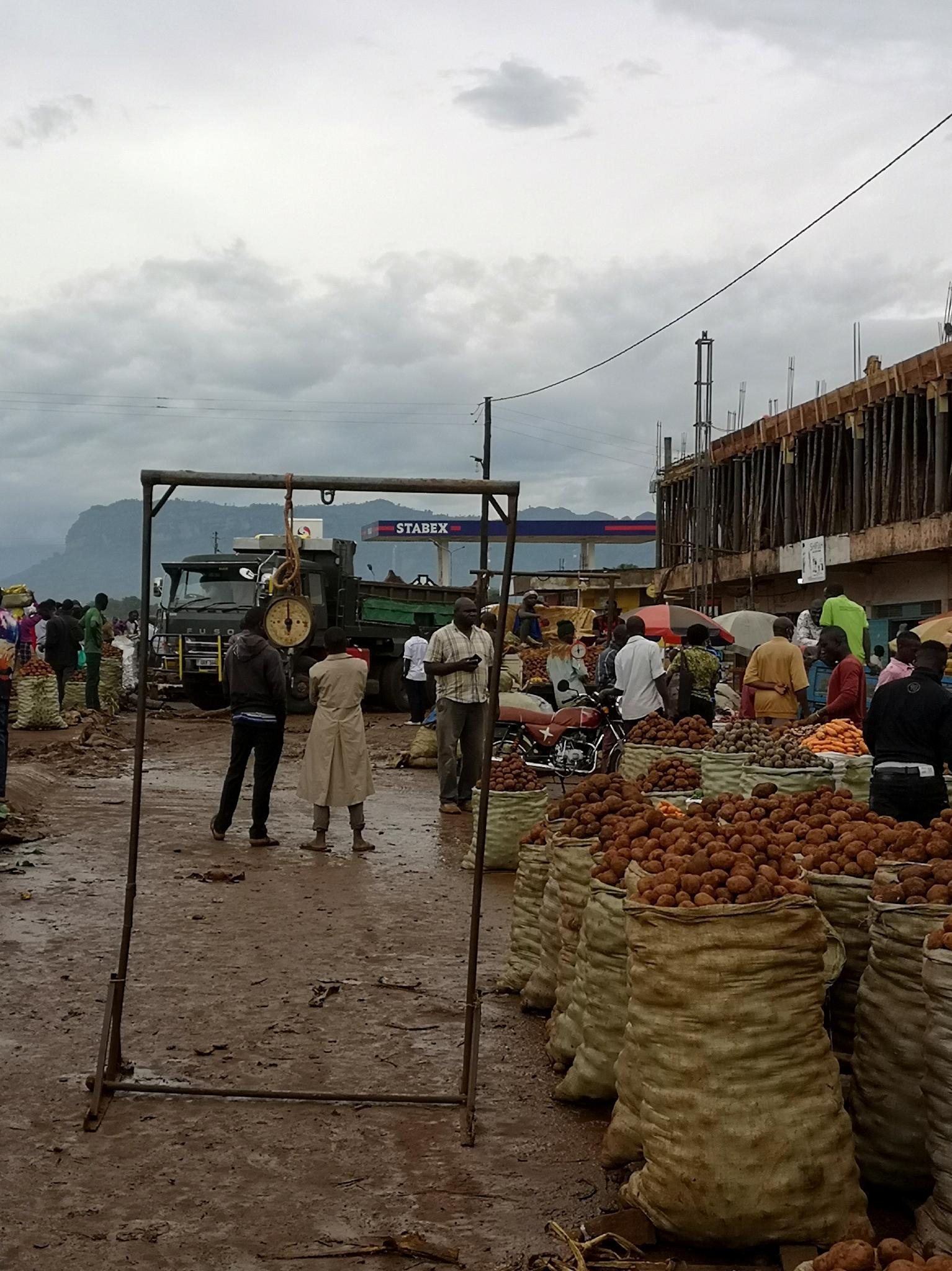 02 Market Mt Elgon region Uganda Simon Mutambo